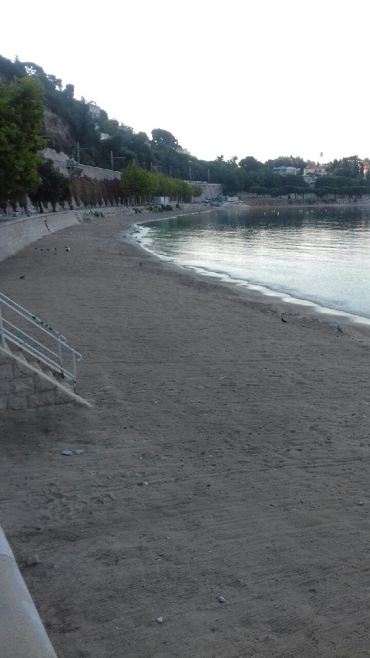 Propreté des plages des Marinières