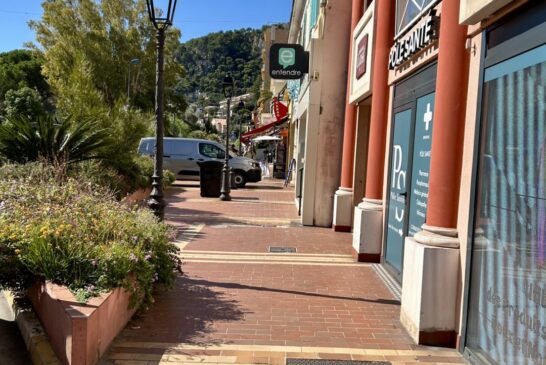 Des travaux de réfection du trottoir à l'Octroi - Avenue du Maréchal Foch